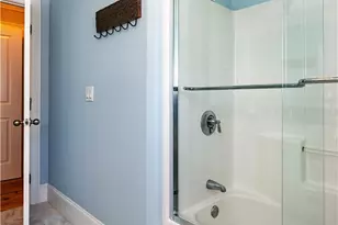 19 Eustis Ave, Newport, RI 02840 - Photo 25
