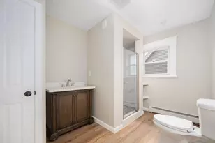 41 Tyndall Ave, Providence, RI 02908 - Photo 17