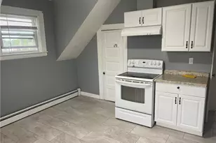 9 Sprague Ave, Cranston, RI 02910 - Photo 5
