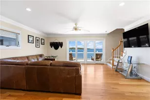 177 Seaconnet Blvd, Portsmouth, RI 02871 - Photo 11