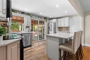 149 Rowe Ave, Pawtucket, RI 02861 - Photo 9