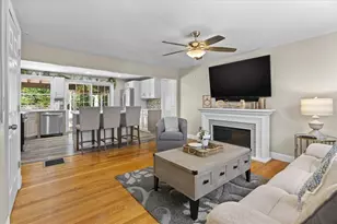 149 Rowe Ave, Pawtucket, RI 02861 - Photo 5