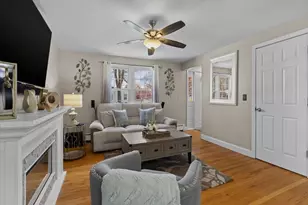 149 Rowe Ave, Pawtucket, RI 02861 - Photo 7