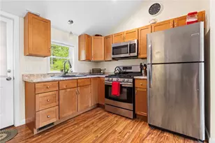 400 Gravelly Hill Rd, South Kingstown, RI 02879 - Photo 11