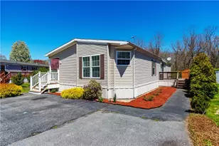40 Campbell Cir, East Greenwich, RI 02818 - Photo 5
