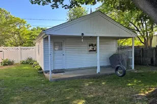 110 Laurens St, Cranston, RI 02910 - Photo 5