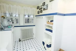 70 Woodland Rd, Woonsocket, RI 02895 - Photo 31