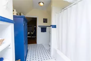 70 Woodland Rd, Woonsocket, RI 02895 - Photo 35