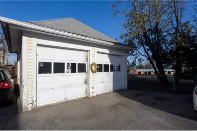 70 Woodland Road, Woonsocket, RI 02895 - Photo 3