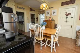 70 Woodland Rd, Woonsocket, RI 02895 - Photo 5