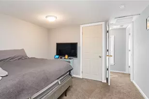 145 Sunbury St, Providence, RI 02908 - Photo 17