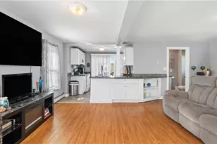145 Sunbury St, Providence, RI 02908 - Photo 5