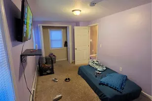 38 River St, West Warwick, RI 02893 - Photo 5