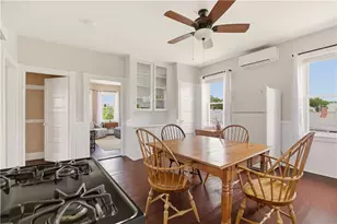 29 Prospect St, Bristol, RI 02809 - Photo 5
