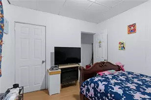 41 Utton Ave, Pawtucket, RI 02860 - Photo 9