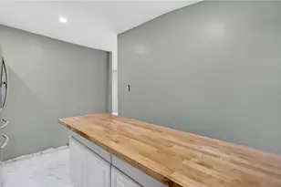 15 Baltimore St, Providence, RI 02909 - Photo 23