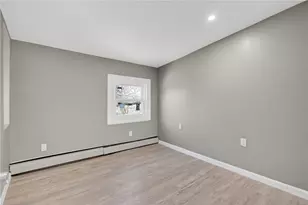 15 Baltimore St, Providence, RI 02909 - Photo 21