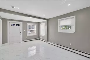 15 Baltimore St, Providence, RI 02909 - Photo 9