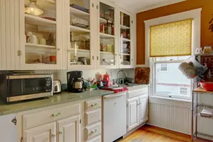 132 11th St, Providence, RI 02906 - Photo 15