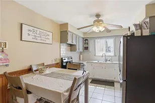 16 Brown St, North Providence, RI 02904 - Photo 23