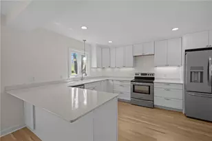 42 Westminster St, Westerly, RI 02891 - Photo 7