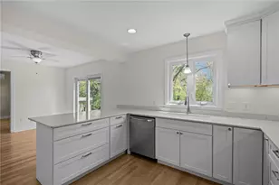 42 Westminster St, Westerly, RI 02891 - Photo 11