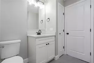 35 Glendale Ave, Tiverton, RI 02878 - Photo 13