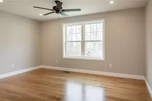 35 Glendale Ave, Tiverton, RI 02878 - Photo 19