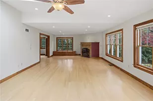 23 Hillcrest Rd, South Kingstown, RI 02879 - Photo 11