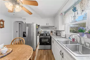 40 Shortway Dr, West Warwick, RI 02893 - Photo 19