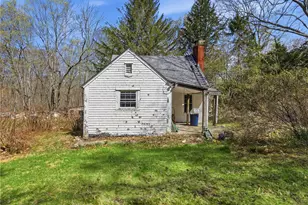 441 Franklin Rd, Coventry, RI 02816 - Photo 5