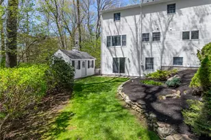 100 Joseph Ct, Warwick, RI 02886 - Photo 9