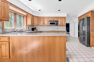100 Joseph Ct, Warwick, RI 02886 - Photo 11