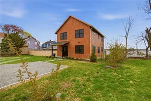 1124 Narragansett Blvd, Cranston, RI 02905 - Photo 5