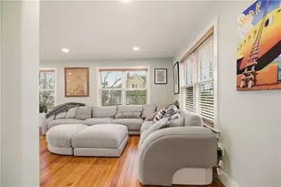 1124 Narragansett Blvd, Cranston, RI 02905 - Photo 9