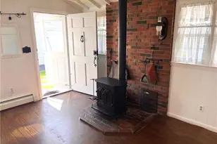64 Woodhaven Rd, Pawtucket, RI 02861 - Photo 7