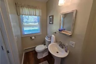 71 Kenyon Ave, South Kingstown, RI 02879 - Photo 23