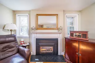 33 Pilgrim Dr, Warwick, RI 02888 - Photo 13