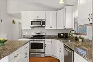 29 Morning Glory Rd, Cumberland, RI 02864 - Photo 7