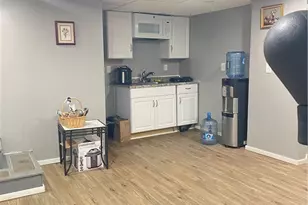499 Potters Ave, Providence, RI 02907 - Photo 17