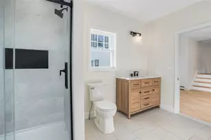 263 Warren Ave, East Providence, RI 02914 - Photo 17