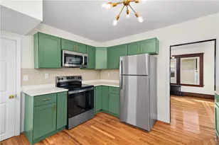 20 E Barrows St, Cumberland, RI 02864 - Photo 3