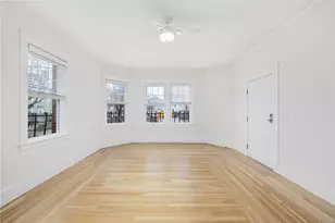 54 Sutton St, Providence, RI 02903 - Photo 5