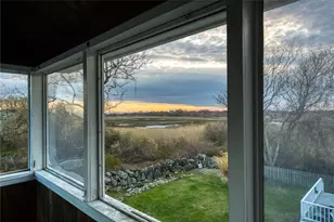 110 Houston Ave, Narragansett, RI 02882 - Photo 7