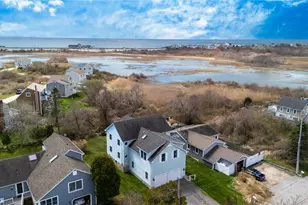 110 Houston Ave, Narragansett, RI 02882 - Photo 3