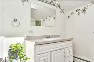 110 Houston Ave, Narragansett, RI 02882 - Photo 23