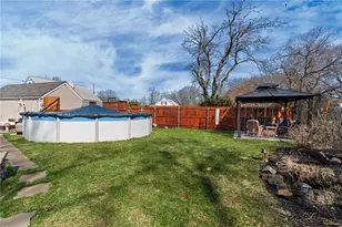 19 Annette Ave, Pawtucket, RI 02861 - Photo 37