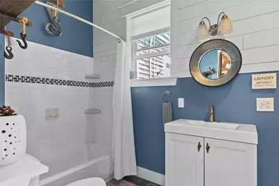 8 Johnson Court, Newport, RI 02840 - Photo 7