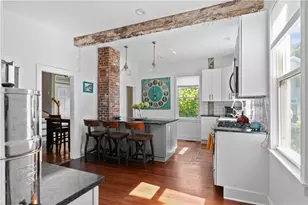 8 Johnson Ct, Newport, RI 02840 - Photo 9
