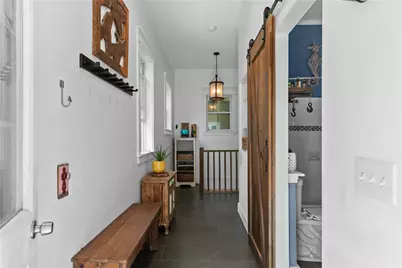 8 Johnson Court, Newport, RI 02840 - Photo 5